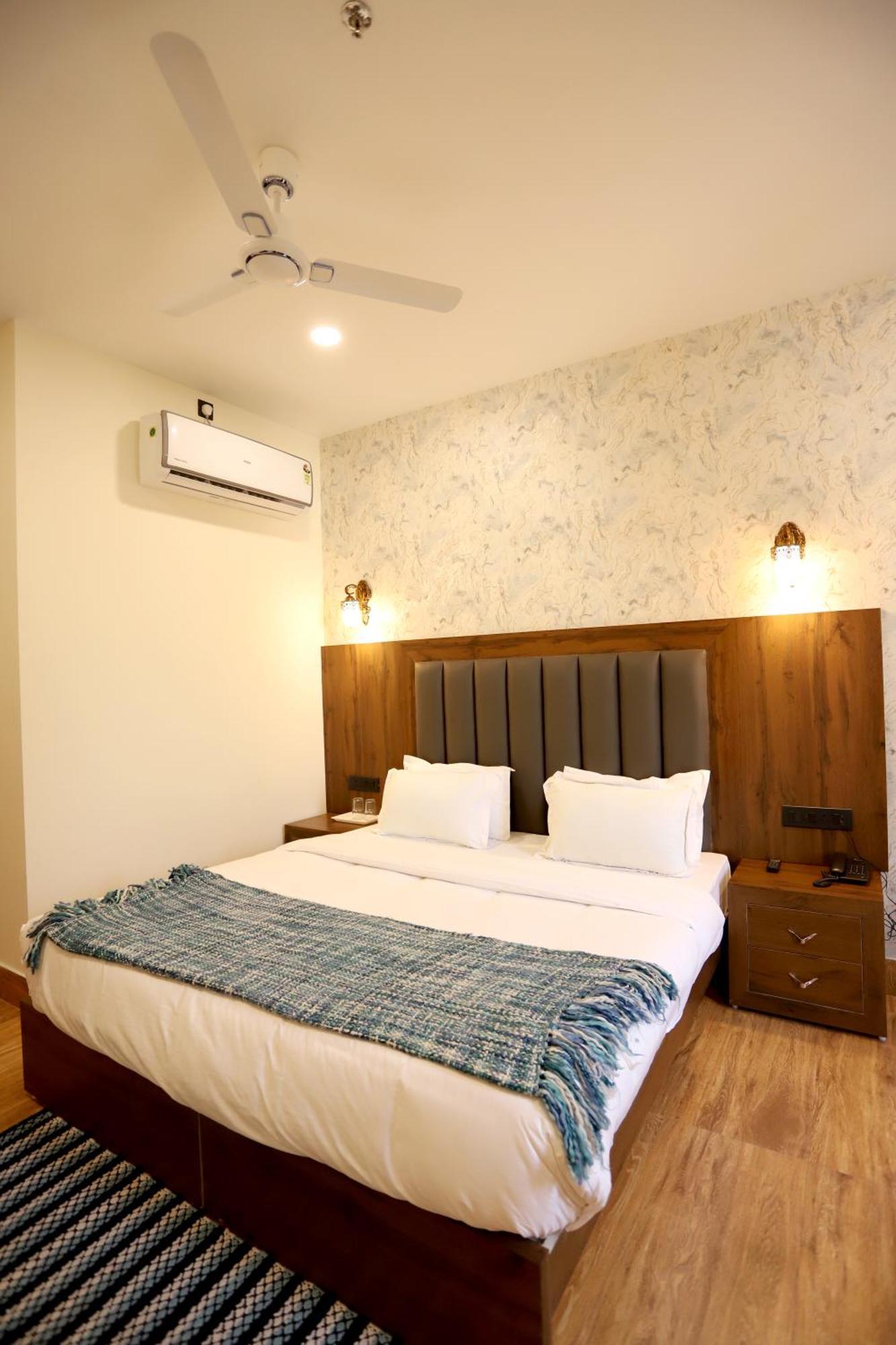 Hotel Dhingra Inn Rewāri المظهر الخارجي الصورة